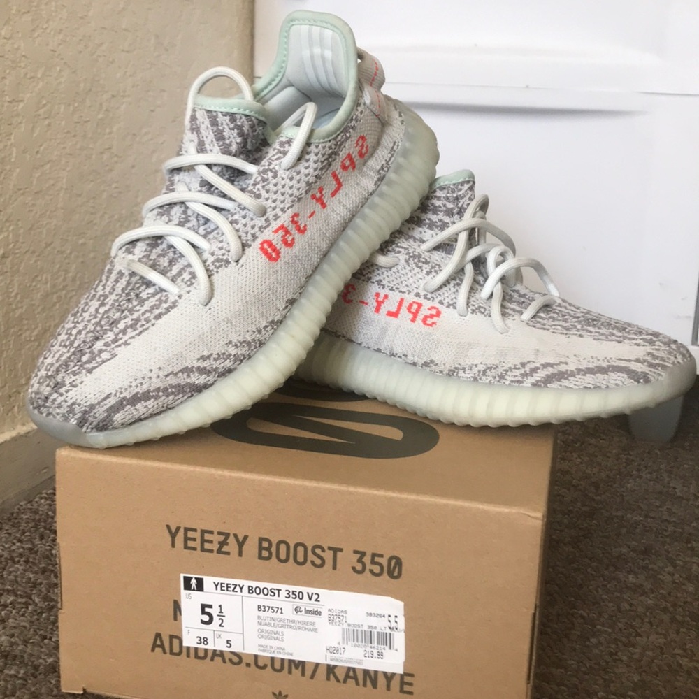Yeezy boost blue tints